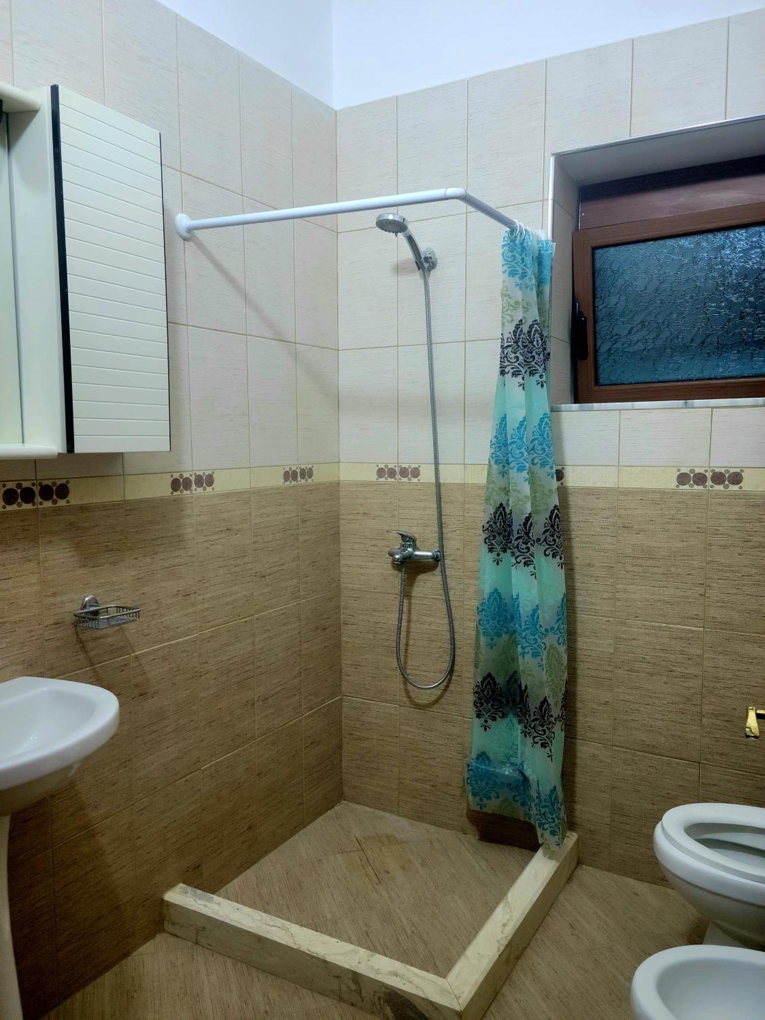 Villa Llanaj Μπεράτ Εξωτερικό φωτογραφία